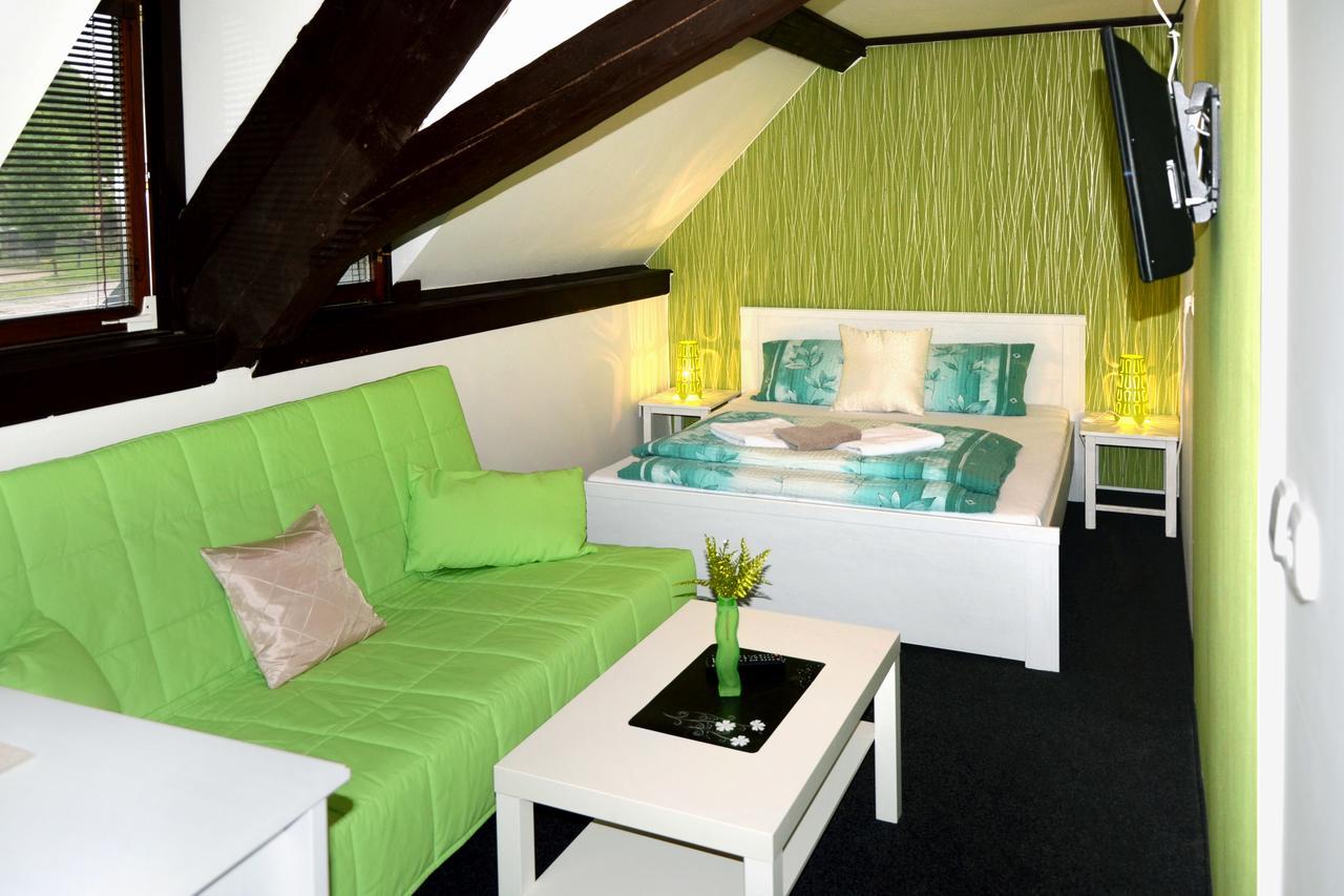 Hotel Jiricna Susice Luaran gambar