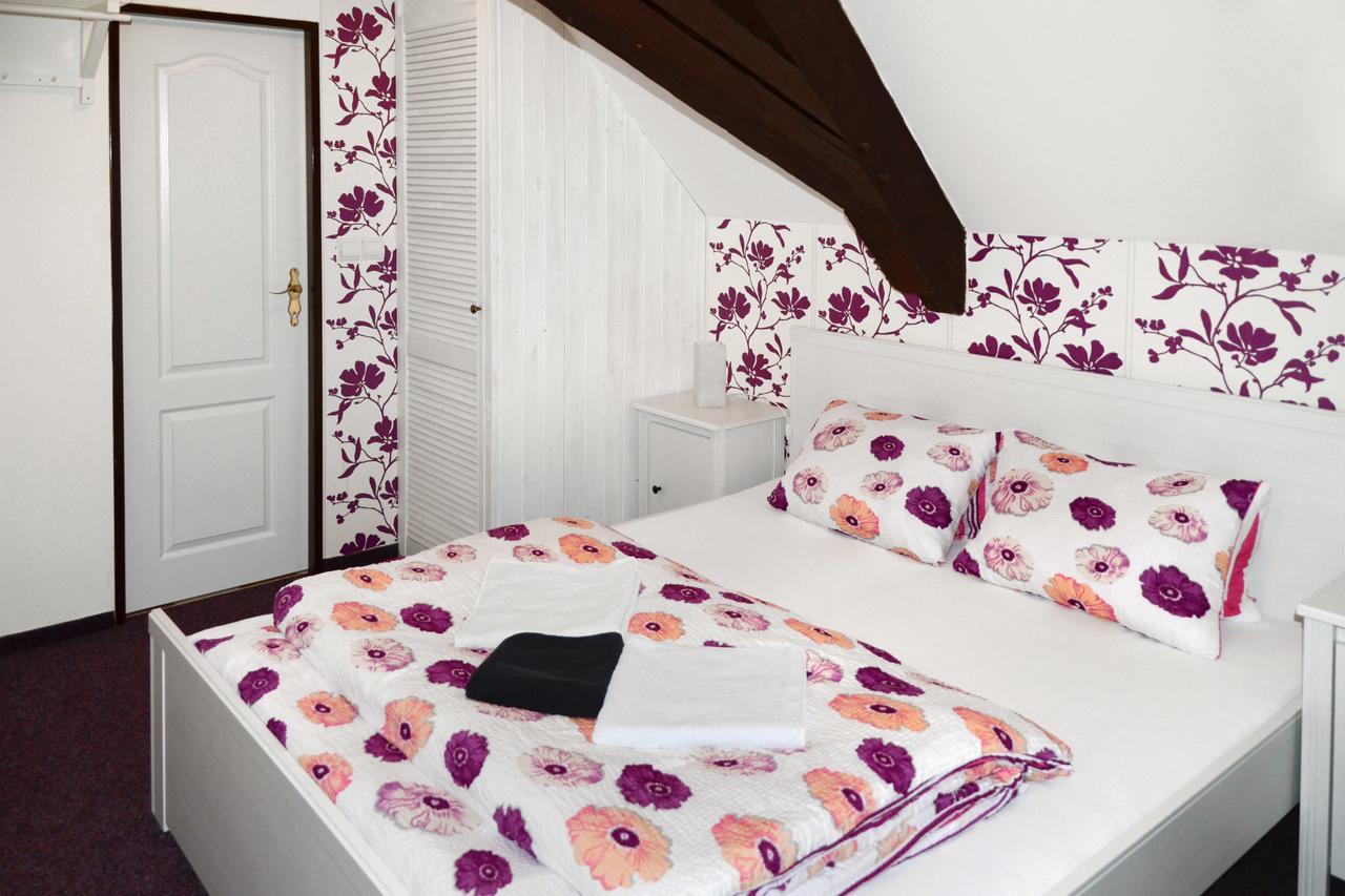 Hotel Jiricna Susice Luaran gambar